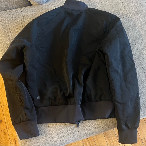 Lululemon reversible bomber jacket - Picture 2 of 5
